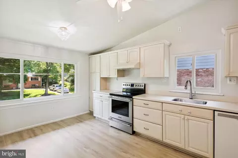 103 Claybrook Dr, Silver Spring, MD 20902 photo 5