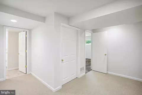 103 Claybrook Dr, Silver Spring, MD 20902 photo 27