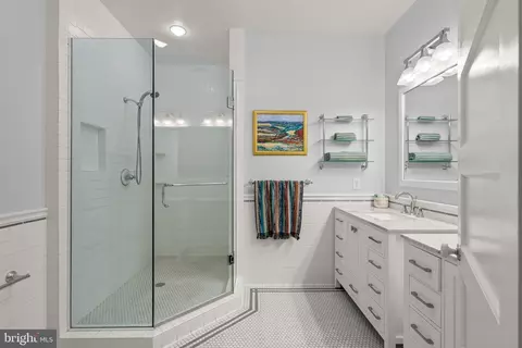 8409 Grove St, Silver Spring, MD 20910 photo 47