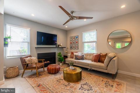 9907 Markham St, Silver Spring, MD 20901 photo 11