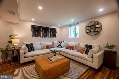 9907 Markham St, Silver Spring, MD 20901 photo 29