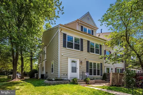 13689 Winterspoon Ln #42, Germantown, MD 20874