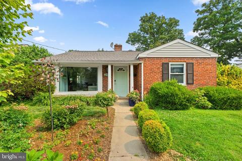 2419 Dennis Ave, Silver Spring, MD 20902