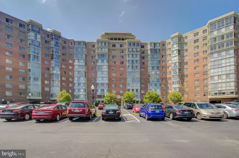3100 N Leisure World Blvd #809, Silver Spring, MD 20906