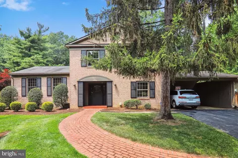 2277 Dunster Ln, Potomac, MD 20854