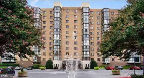 3310 N Leisure World Blvd #1017, Silver Spring, MD 20906