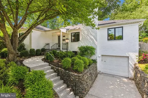 5508 Namakagan Rd, Bethesda, MD 20816
