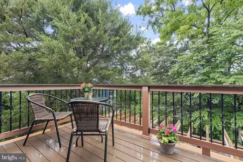 21 Vassar Cir, Glen Echo, MD 20812 photo 35