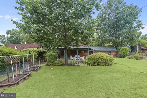 21 Vassar Cir, Glen Echo, MD 20812 photo 54