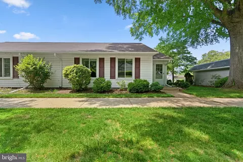 14621 Deerhurst Ter #213-A, Silver Spring, MD 20906 photo 2