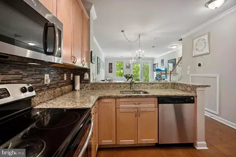404 King Farm Blvd #40405, Rockville, MD 20850