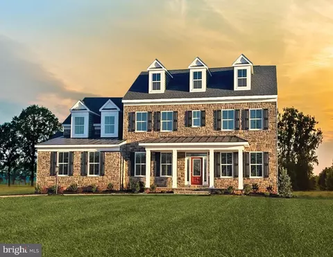 17225 Tom Fox Ave, Poolesville, MD 20837