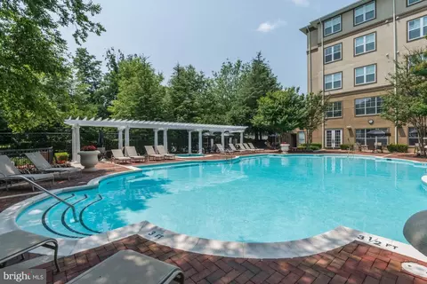 11800 Old Georgetown Rd #1314, Rockville, MD 20852