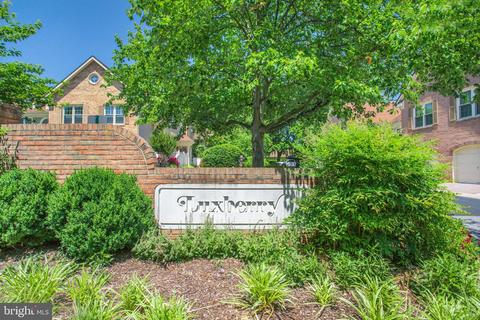 5810 Linden Square Ct #39, Rockville, MD 20852