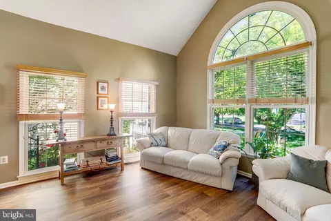2207 Cherry Leaf Ln, Silver Spring, MD 20906