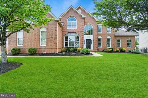 13502 Deerbrook Dr, Potomac, MD 20854