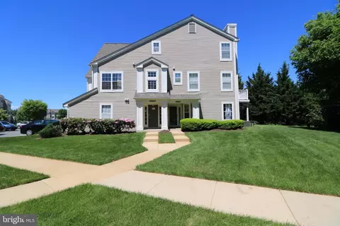 19967 Dunstable Cir #261, Germantown, MD 20876