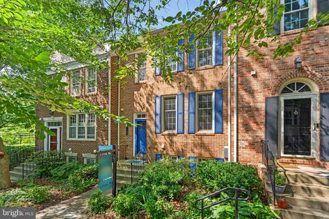 1111 Fairview Ct, Silver Spring, MD 20910 photo 2