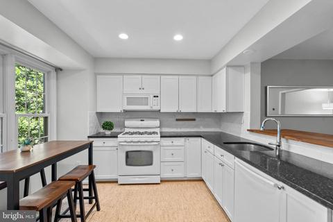 1111 Fairview Ct, Silver Spring, MD 20910 photo 13