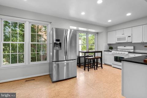 1111 Fairview Ct, Silver Spring, MD 20910 photo 12
