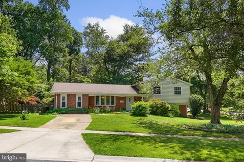 1 Lynch Ct, Rockville, MD 20850