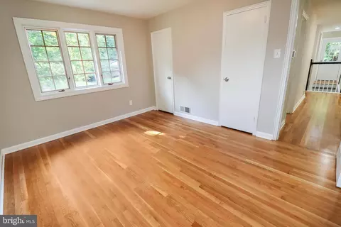 10413 Royal Rd, Silver Spring, MD 20903 photo 13