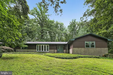 111 Brinkwood Rd, Brookeville, MD 20833