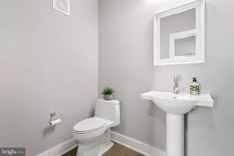 124 Woodridge Ave, Silver Spring, MD 20901 photo 41