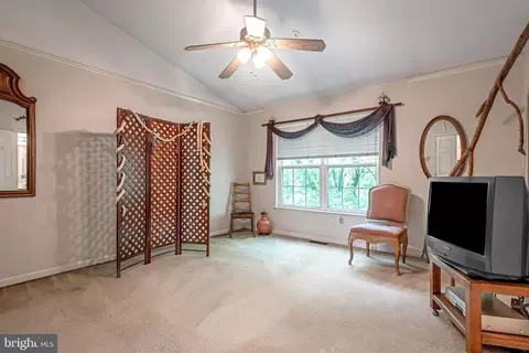 1803 Locust Grove Rd, Silver Spring, MD 20910 photo 14