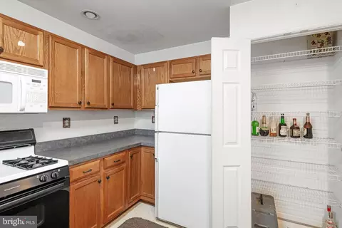 1803 Locust Grove Rd, Silver Spring, MD 20910 photo 8