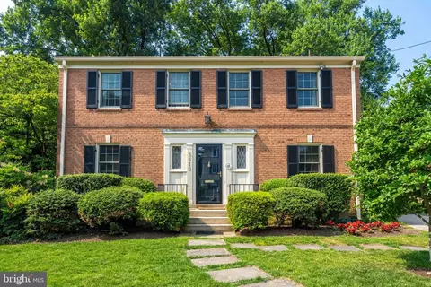 5610 Ogden Rd, Bethesda, MD 20816