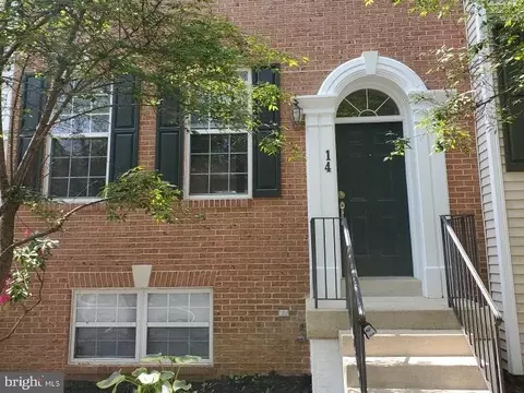 14 Castle Garden Ct, Olney, MD 20832