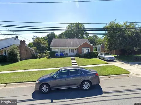 1004 Lamberton Dr, Silver Spring, MD 20902 photo 2