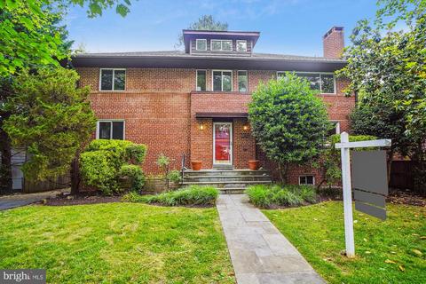 6207 Landon Ln, Bethesda, MD 20817