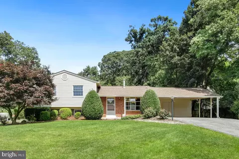 7705 Miller Fall Rd, Derwood, MD 20855