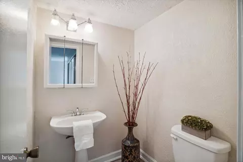 9804 Georgia Ave #23-201, Silver Spring, MD 20902 photo 18