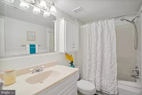9804 Georgia Ave #23-201, Silver Spring, MD 20902 photo 14