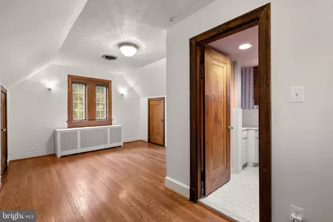 9218 Colesville Rd, Silver Spring, MD 20910 photo 38