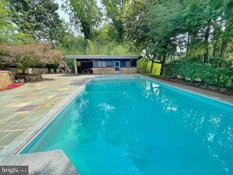 9218 Colesville Rd, Silver Spring, MD 20910 photo 57