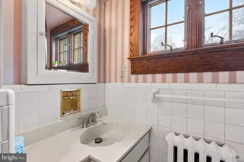 9218 Colesville Rd, Silver Spring, MD 20910 photo 41