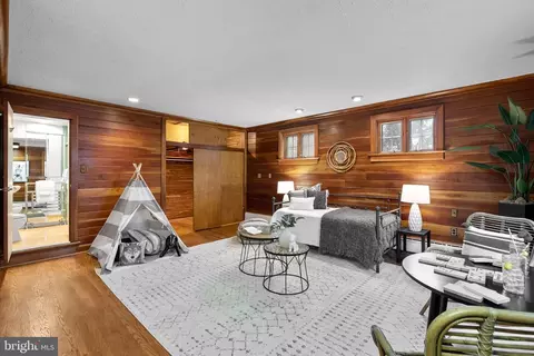 9218 Colesville Rd, Silver Spring, MD 20910 photo 29