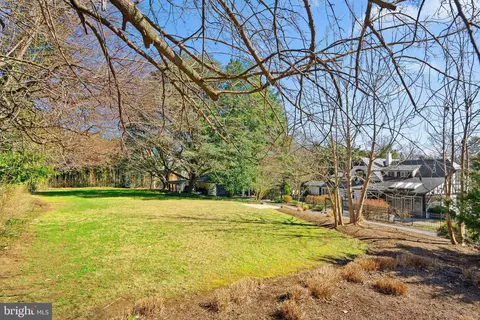 9218 Colesville Rd, Silver Spring, MD 20910 photo 13