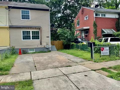 12029 Bluhill Rd, Silver Spring, MD 20902 photo 2