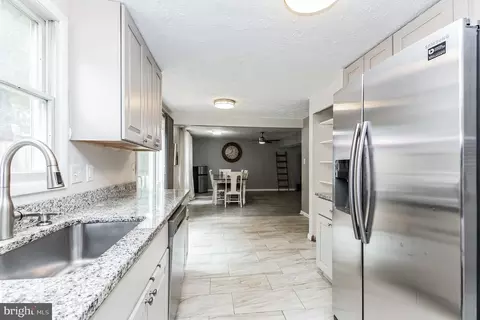 1233 Windmill Ln, Silver Spring, MD 20905 photo 9