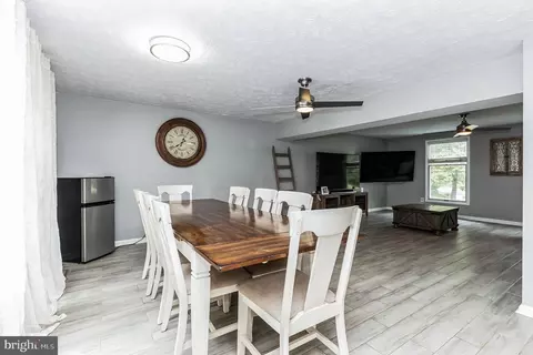 1233 Windmill Ln, Silver Spring, MD 20905 photo 4