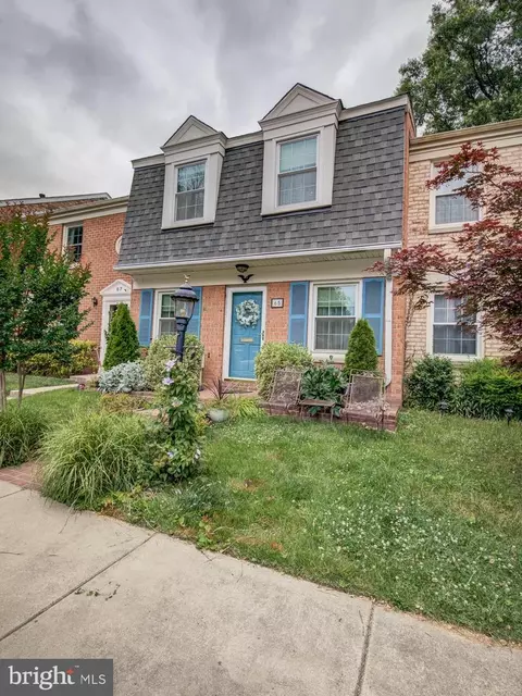 65 Midline Ct, Gaithersburg, MD 20878