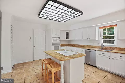 15515 Langside St, Silver Spring, MD 20905 photo 18