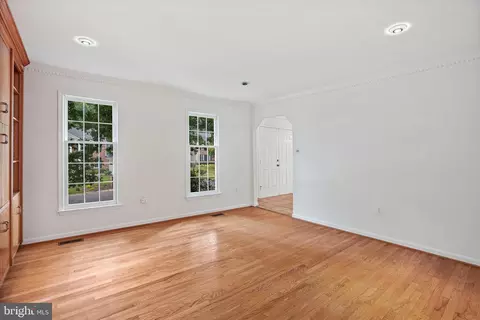 15515 Langside St, Silver Spring, MD 20905 photo 9