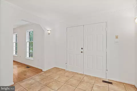 15515 Langside St, Silver Spring, MD 20905 photo 5