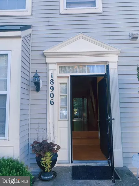 18906 Lark Song Ter, Germantown, MD 20874